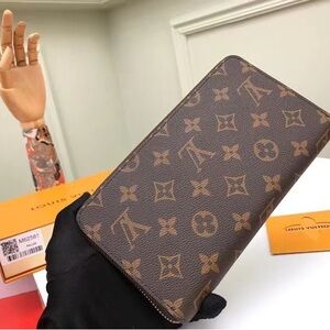 Louis Vuitton Monogram Zip Around Wallet in Brown